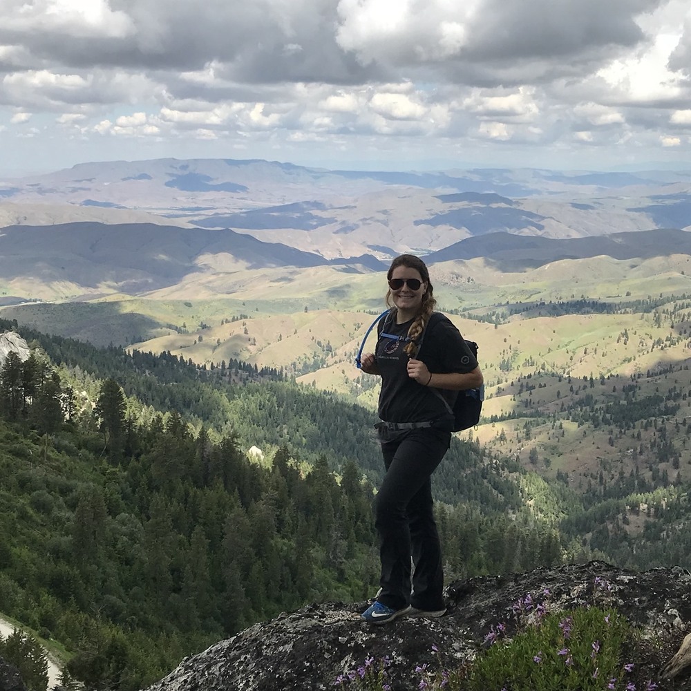 Meet your Posher, Lauren